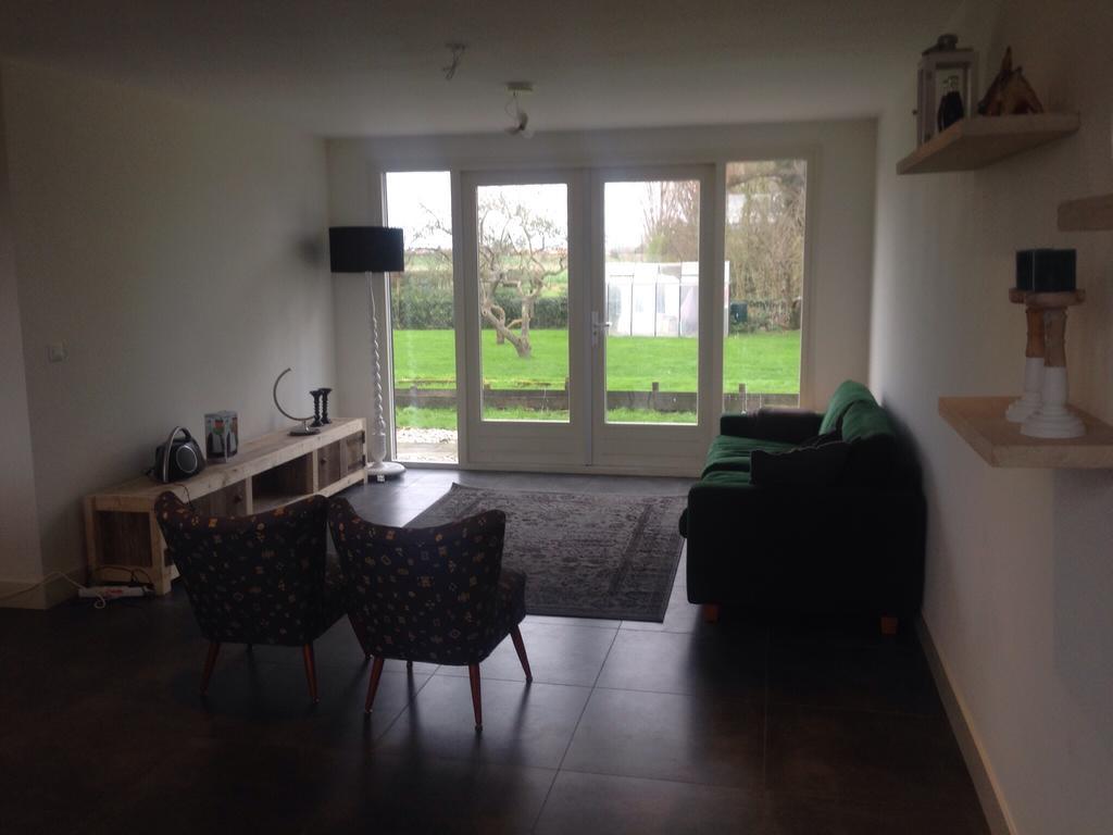 Suite School 15 A Zonnemaire Ruang foto